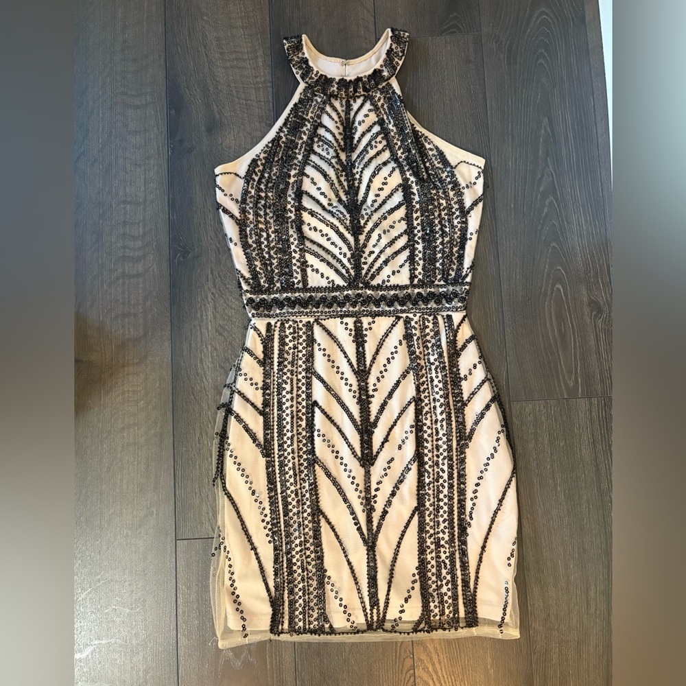 Fashion Nova Black and Cream Backless Dress